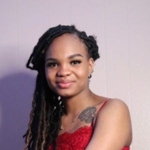 Meet your Posher, Daniella